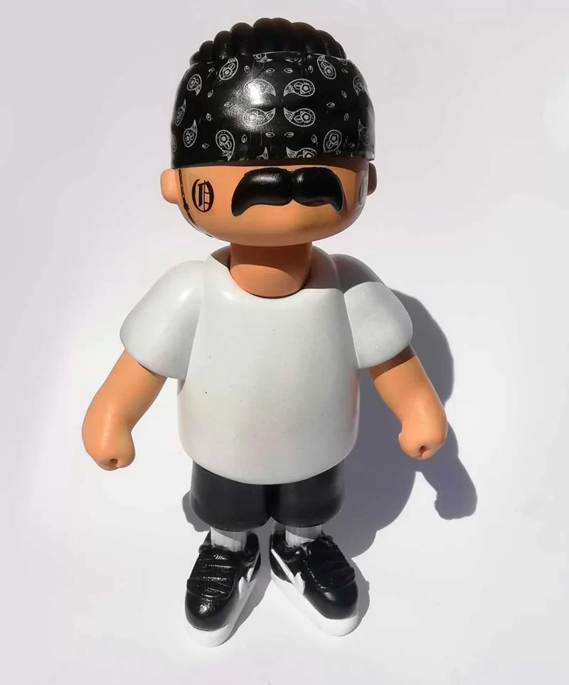 mr crazy lokote, art toy by olcoshit,arte chicano, thug cholo, juguete de coeecion, venta en linea, venta de art toy